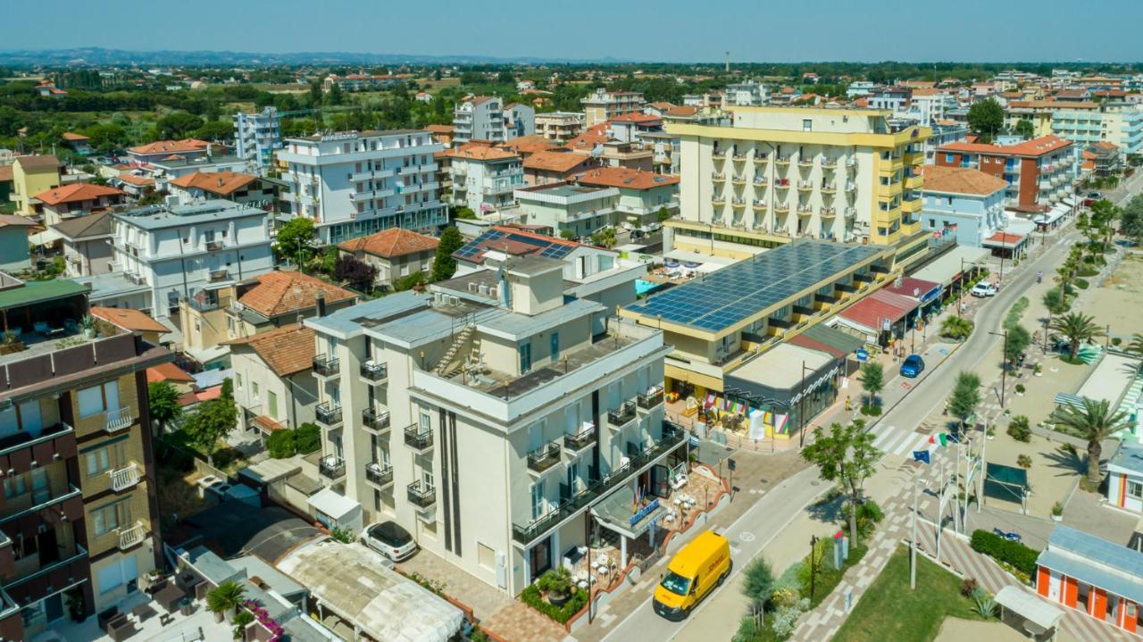 Hotel Milanese Rimini Exterior foto